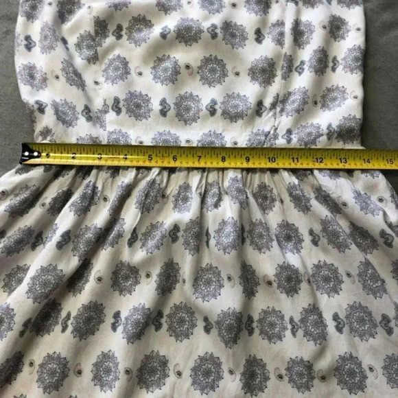 Garage Summer Spaghetti Strap Lightweight Patterned Dress Size Large - Picture 9 of 12